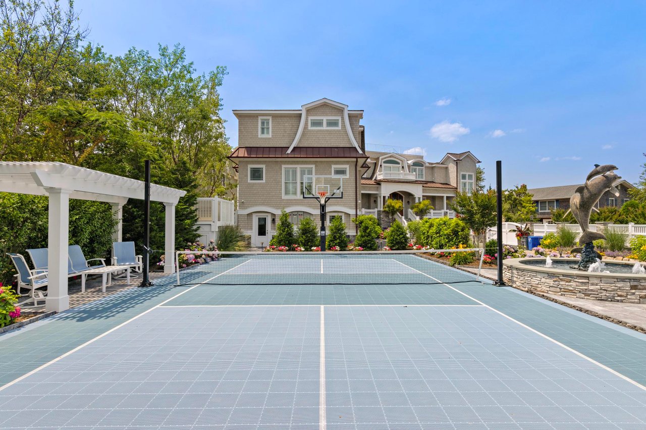 110 W South 34th Street