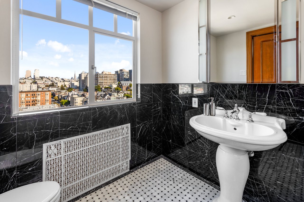 2100 Green Street Penthouse