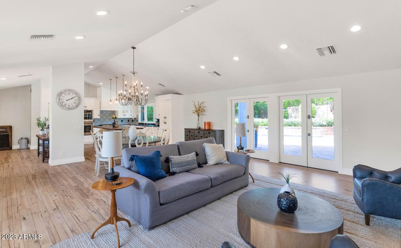 Just Sold: 4474 E Calle Del Norte