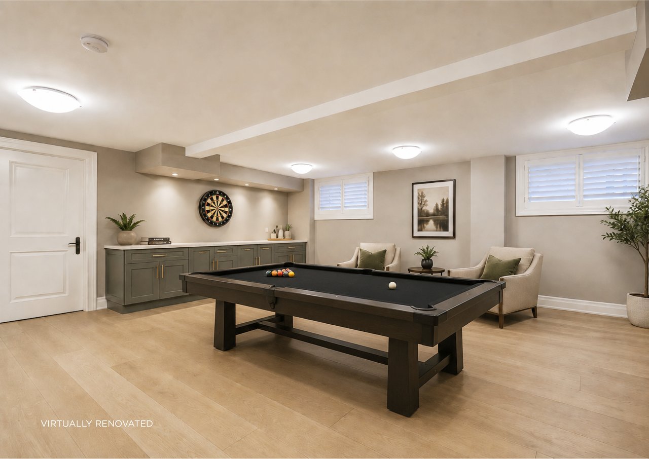 390 Seaton Drive, Oakville