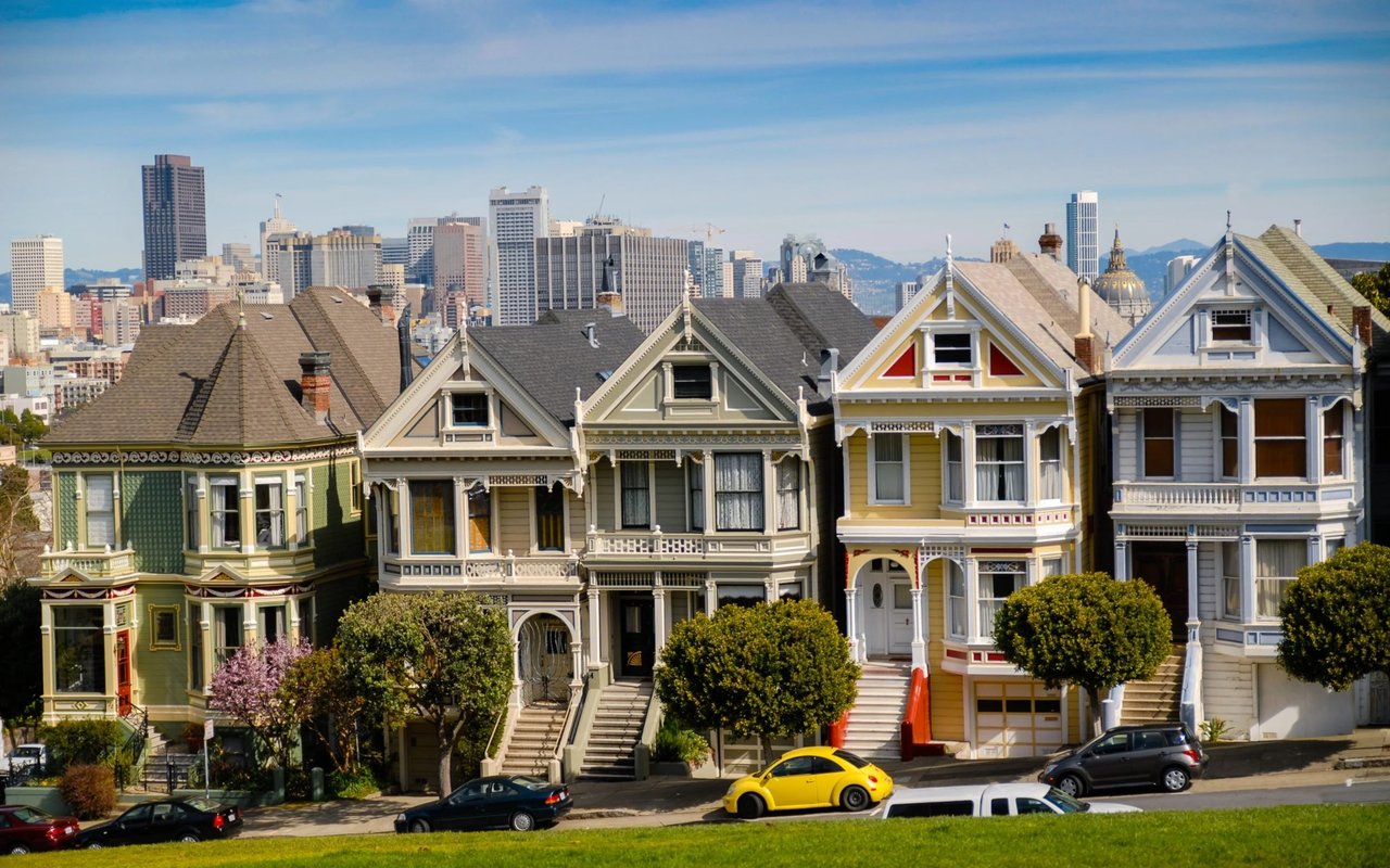 Alamo Square: Where Family Fun Meets San Francisco Charm!
