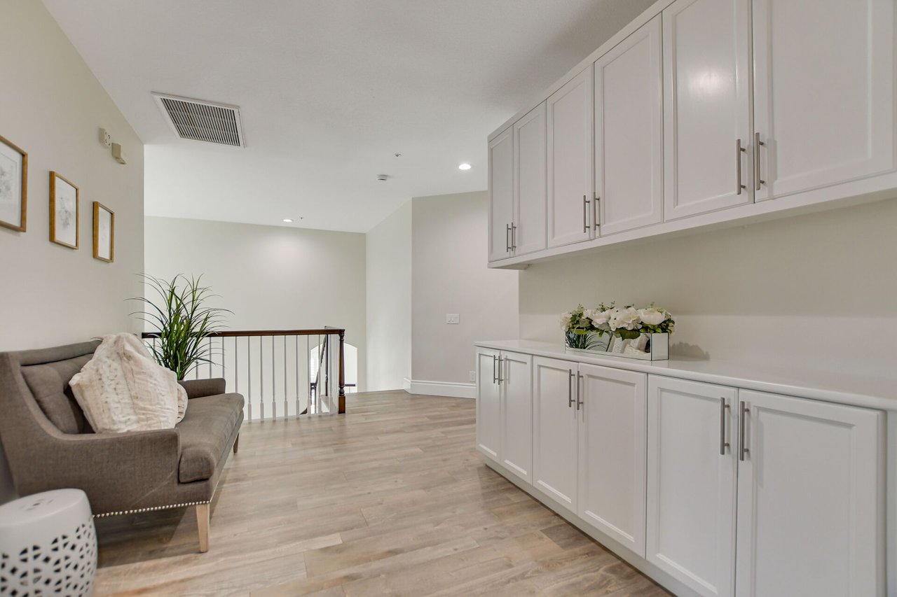 7179 Las Brisas