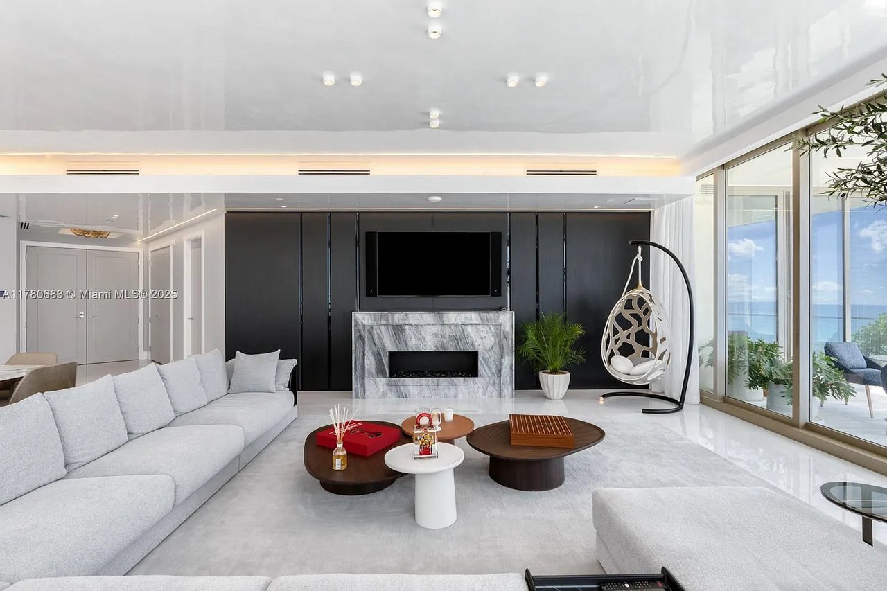 17975 Collins Ave #N701