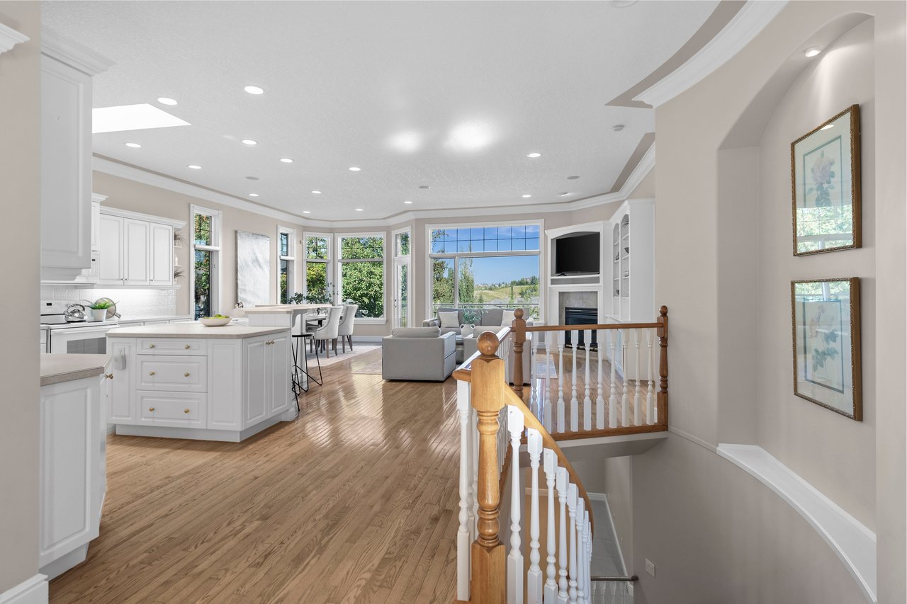 82 Arbour Crest Mount NW