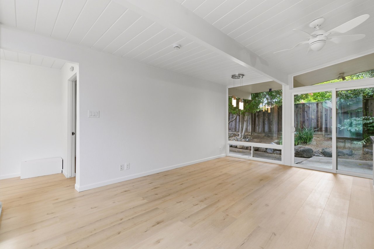 618 Sheraton Drive