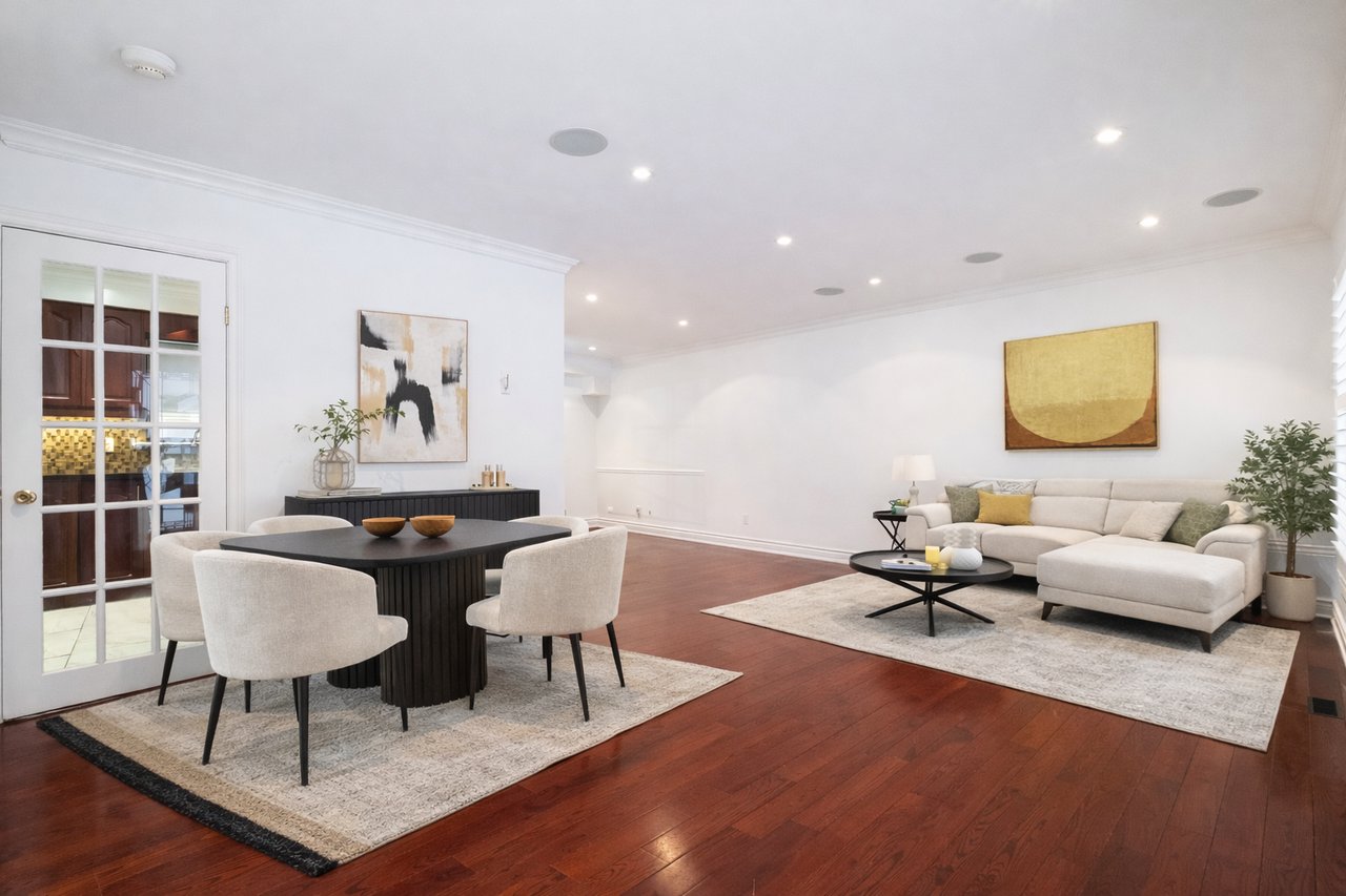 28 Lakeland Crescent