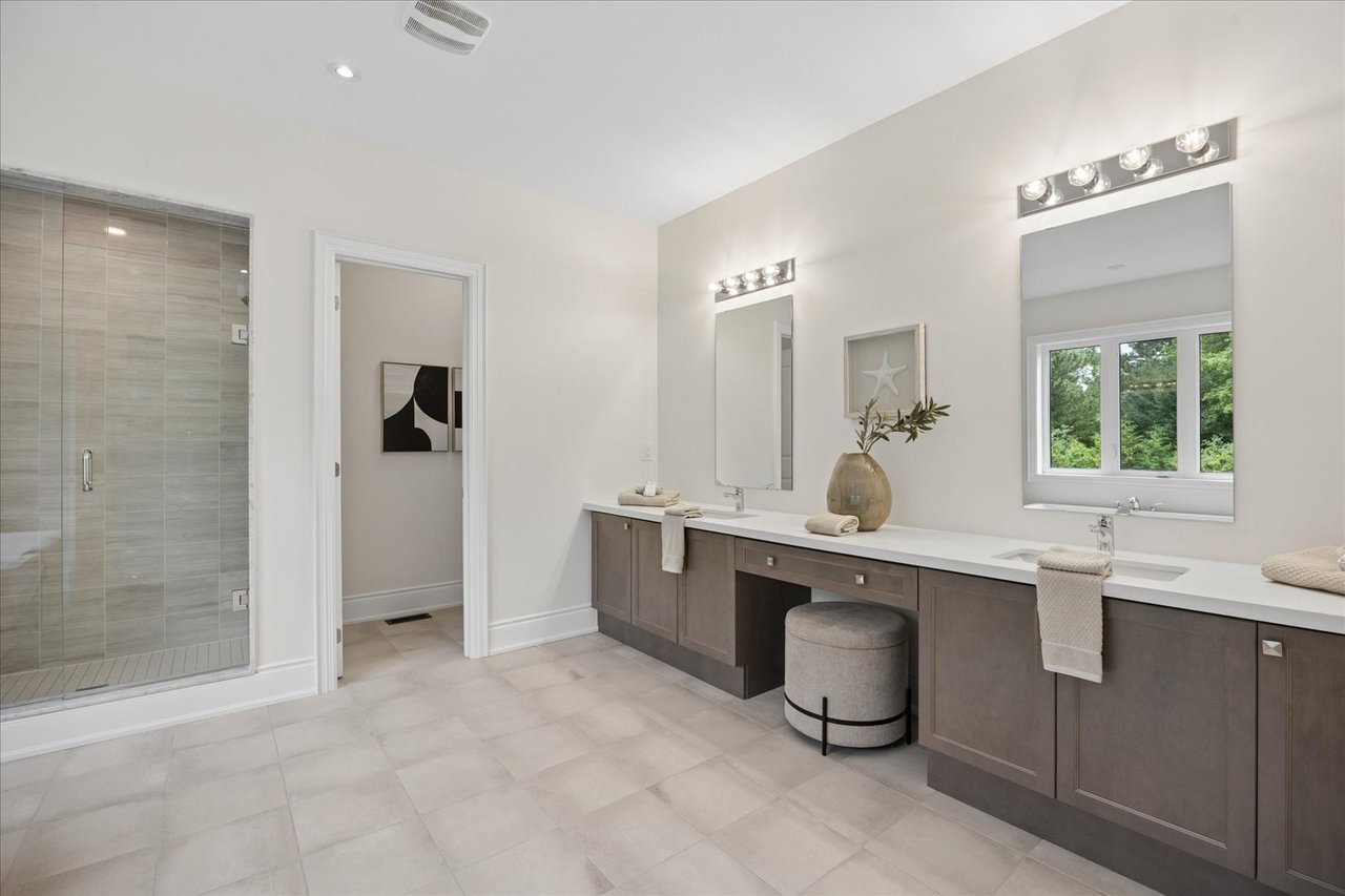 72 Silk Twist Drive, East Gwillimbury