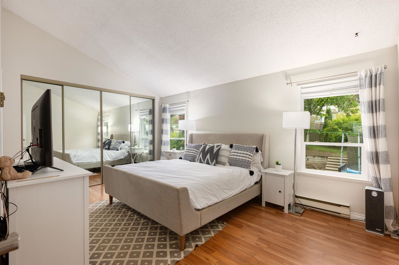 1005 Alpine Pl
