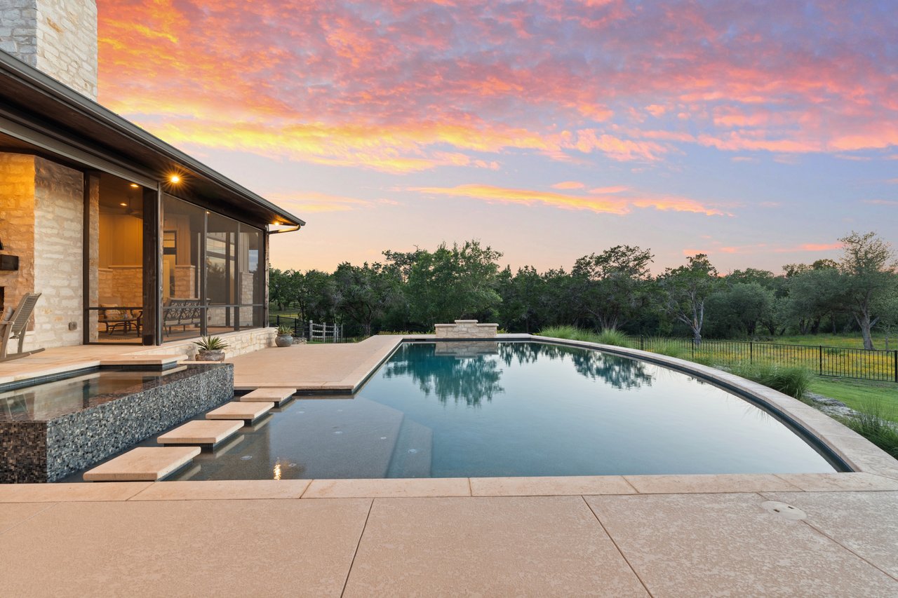 1457 Avenida High View