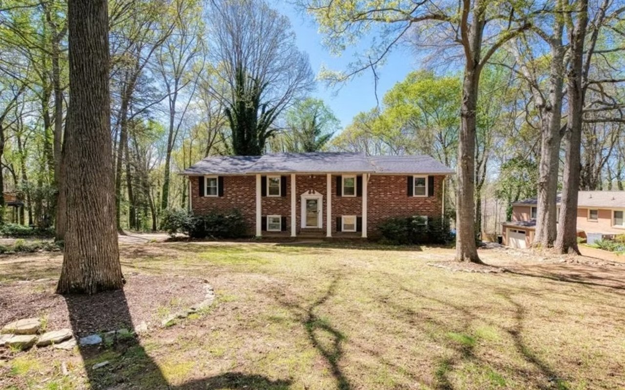 Sold - 500 Timberlake Drive, A Beautiful Family of Four