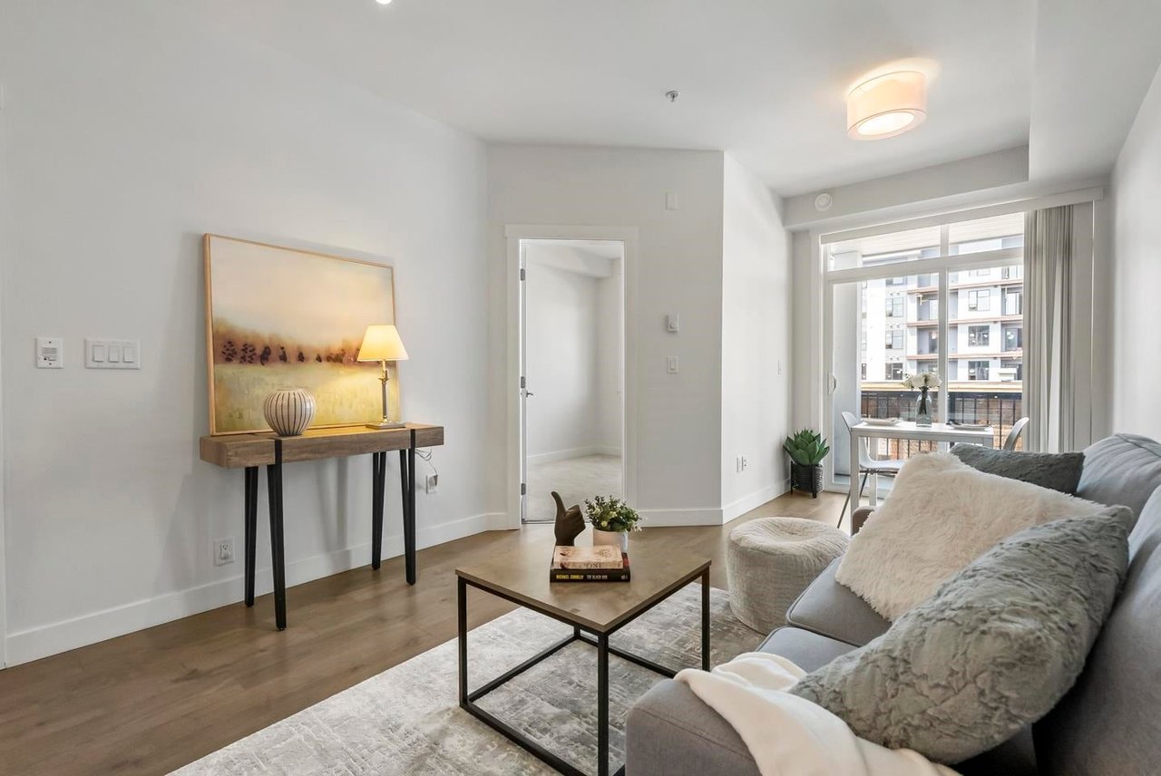 313-20686 Eastleigh Crescent
