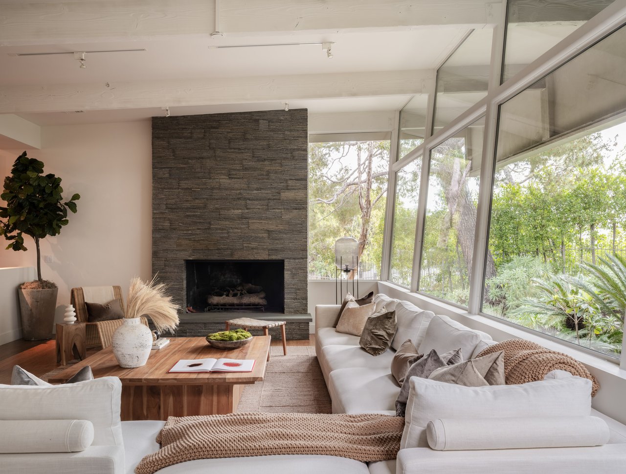 1575 Carla Rdg, Beverly Hills