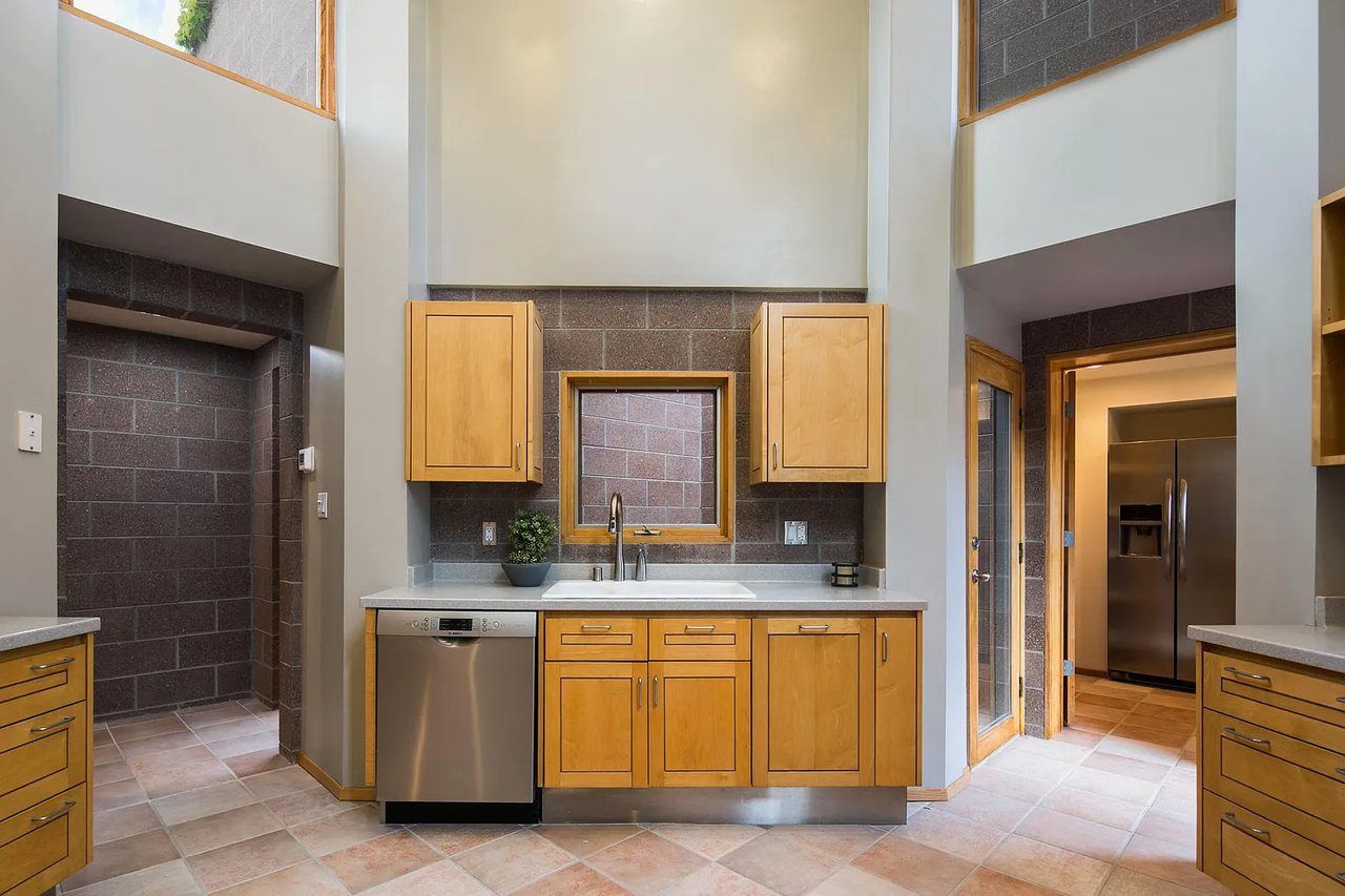 13216 Indian School Rd, NE