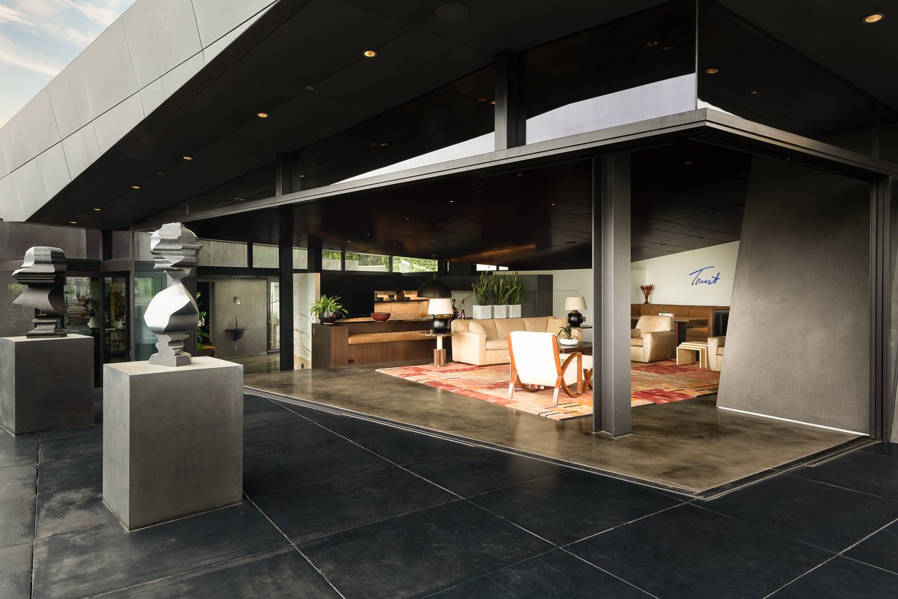 314 N Barrington Ave, Brentwood