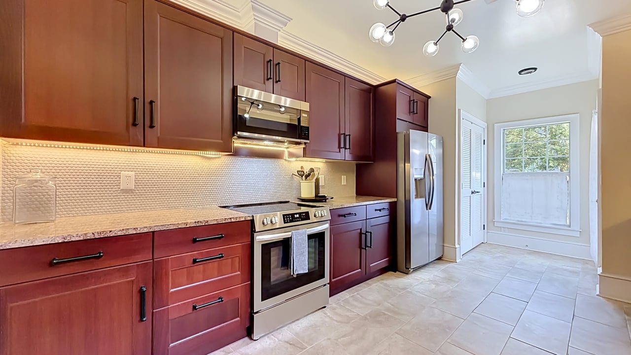 Charming 1925 Bungalow with Guesthouse in Orlando's Colonialtown