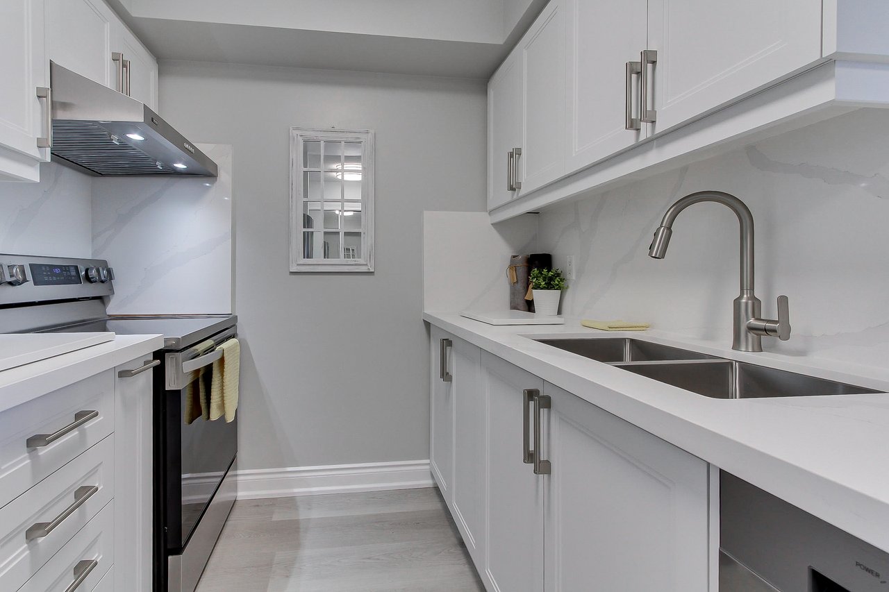 55 Strathaven Dr #1415