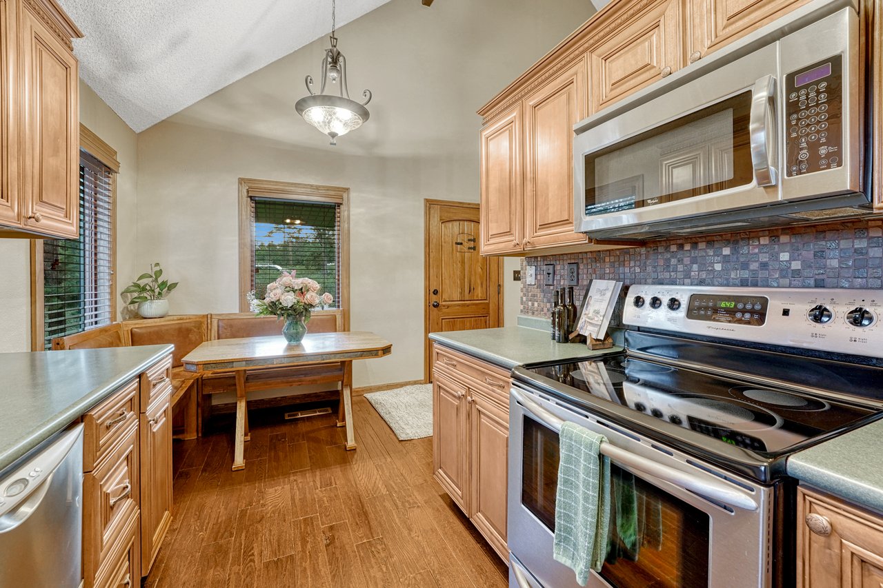 11125 Black Forest Road