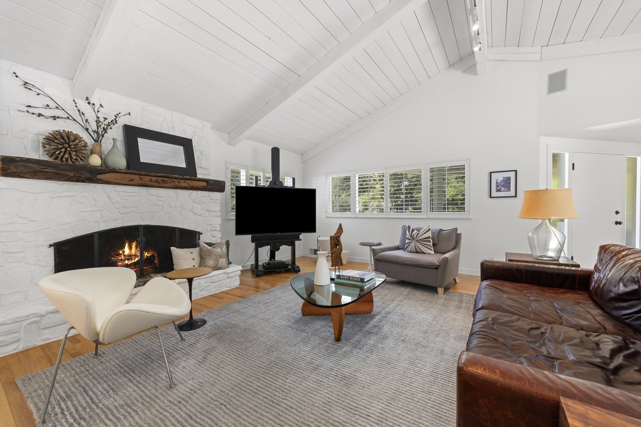 Private Mini Estate on 3+ Acres