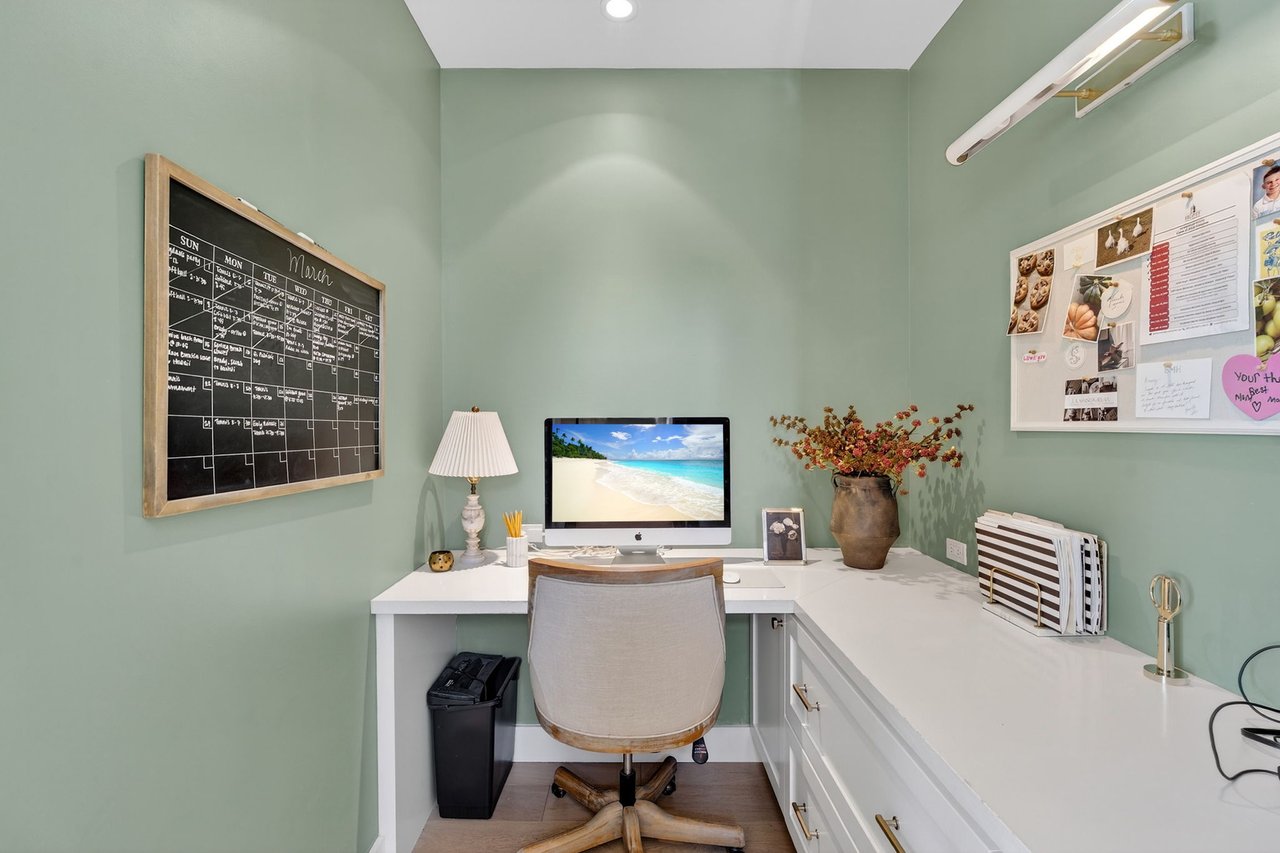 5217 E CALLE REDONDA