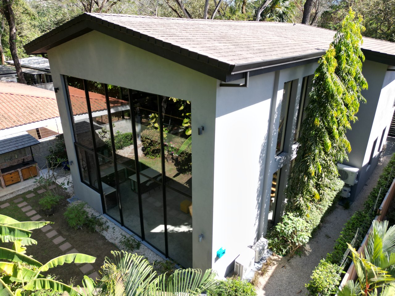 Casa Shangri-La: Modern Loft-Style Luxury in Playa Potrero!