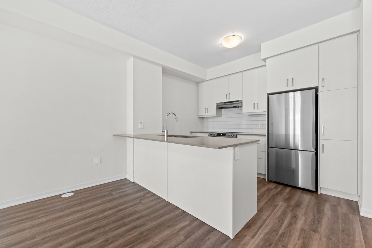 31 Honeycrisp Cres Townhouse 57