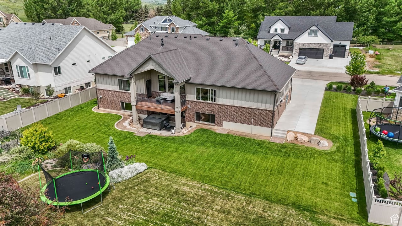 6035 Hidden Valley Rd