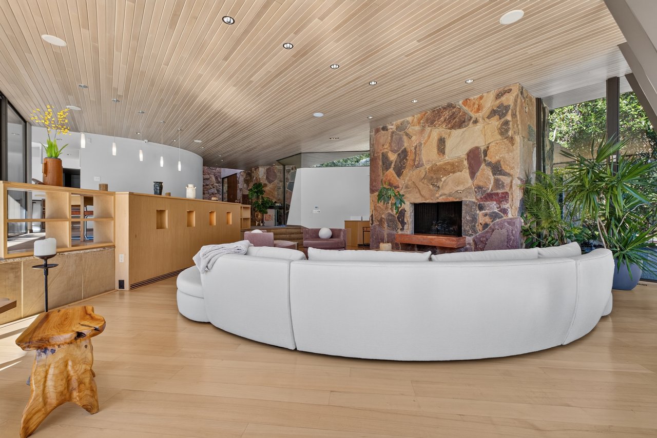 15 Horseshoe Road (Long Island)