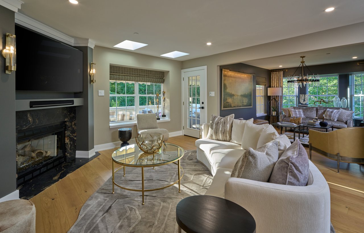 869 Breckinridge Ct 