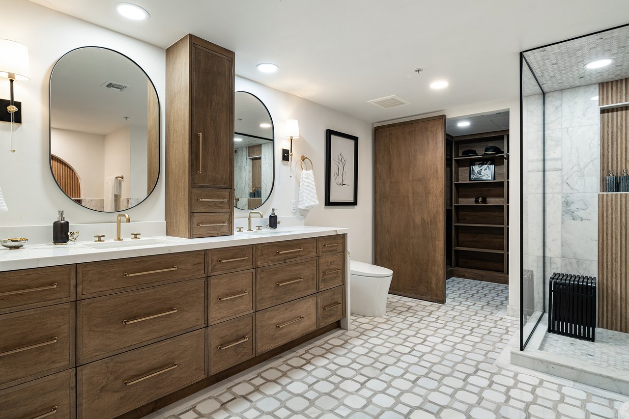 6803 E MAIN Street, 5511