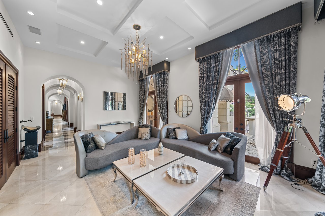 150 Edgewater Drive