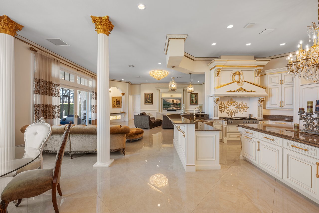 6139 Greatwater Dr