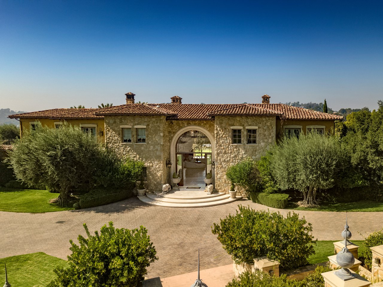 Off Market in Beverly Hills