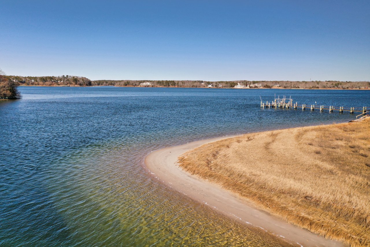 Exquisite Waterfront Estate on Oyster Harbors