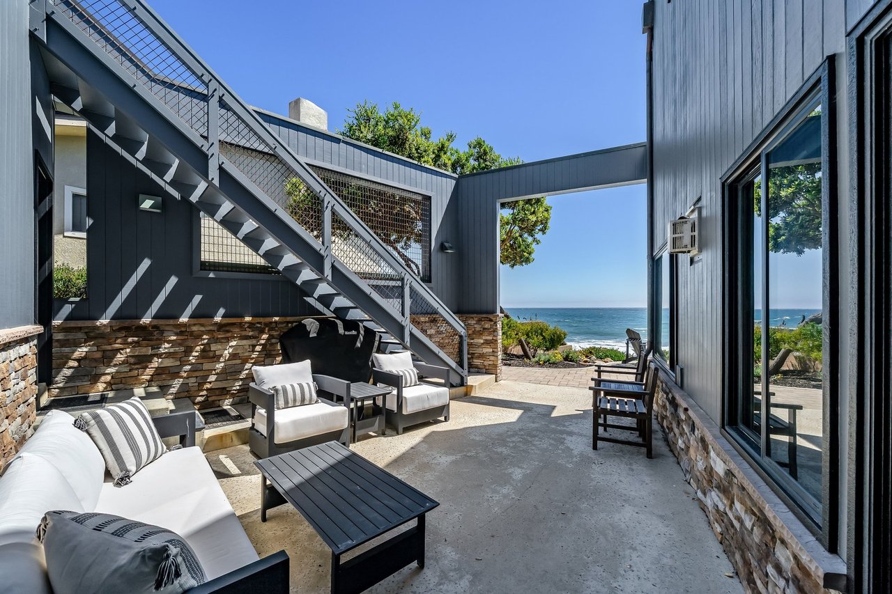 Striking Design on Cambria’s Coastline