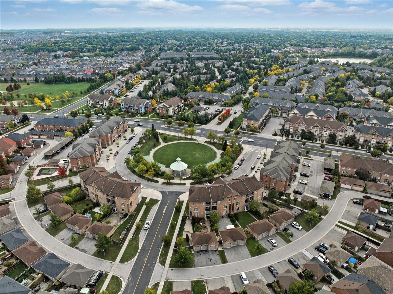 #23 - 20 Greensborough village Circ