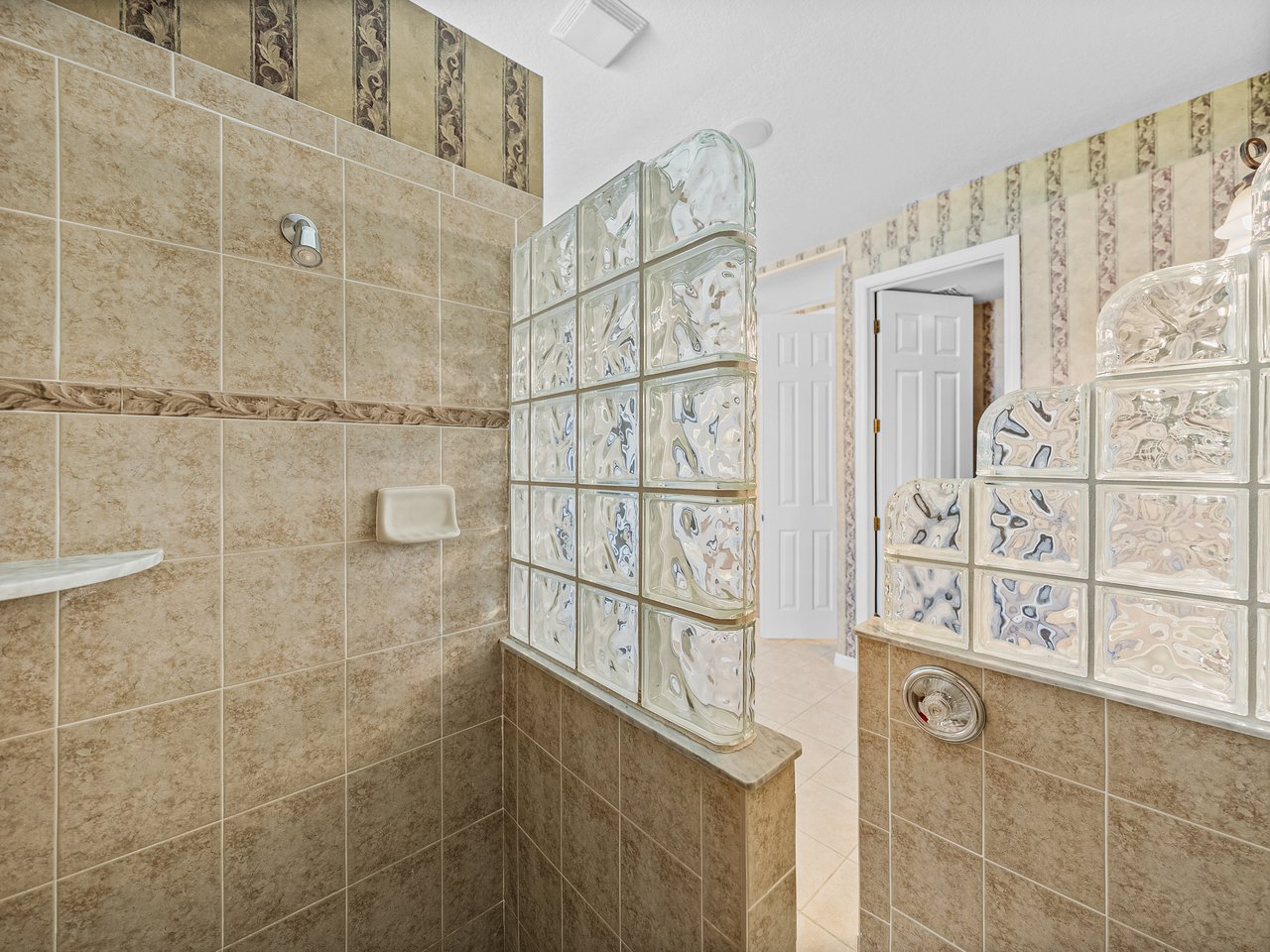 12508 FOREST HIGHLANDS DR