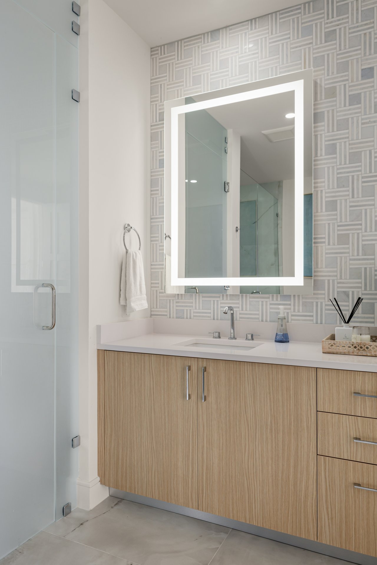 2425 Peachtree Road NE Unit 1406