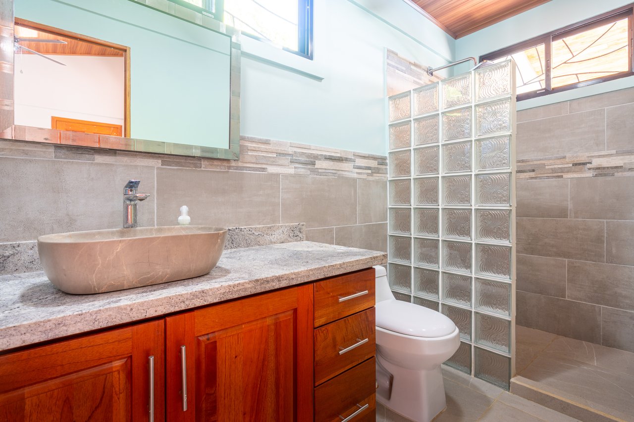 Casa Sea Breeze- Spectacular Ocean-View Home and Guest Villa in Prime Ojochal Location