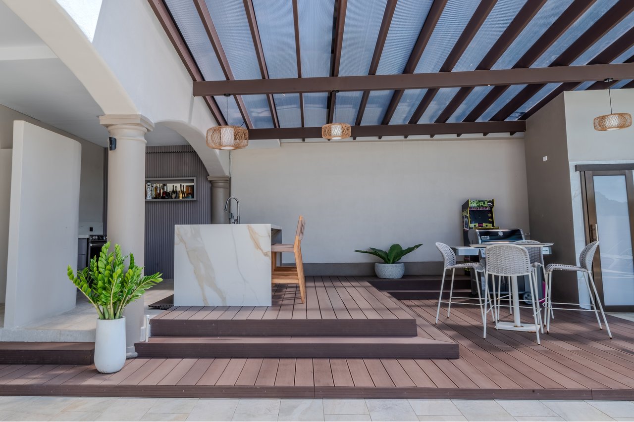 Luxury Home with Pool, Bar Area & Resort-Level Amenities | 5br, 4ba in Perez Zeledon 