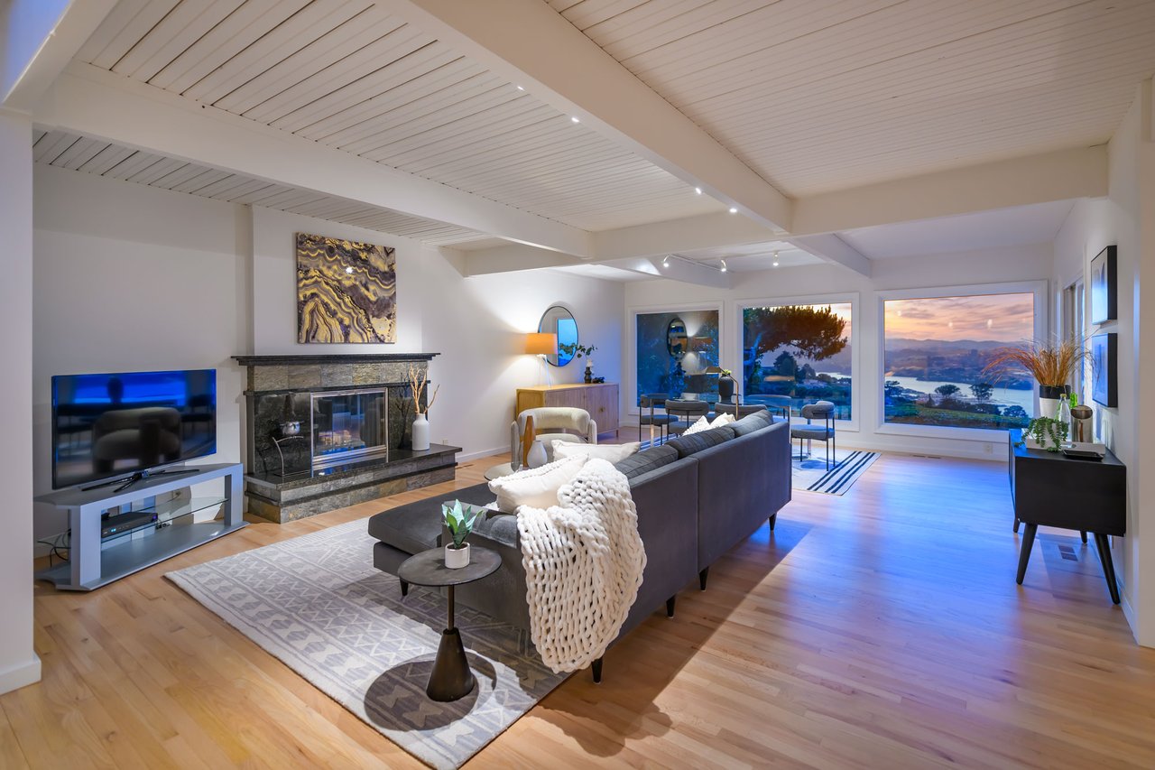 110 Cloud View Rd