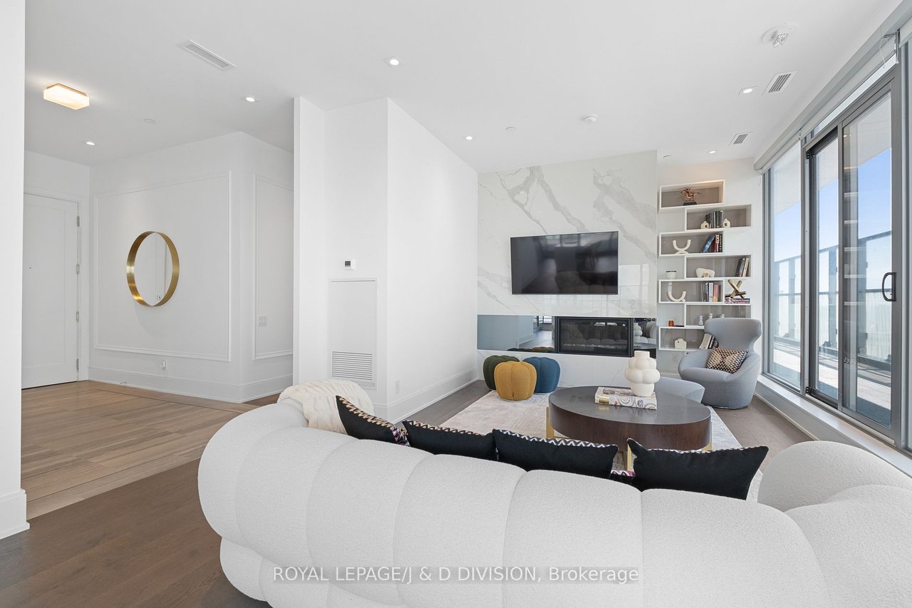 LUXURY ABOVE THE CITY PENTHOUSE