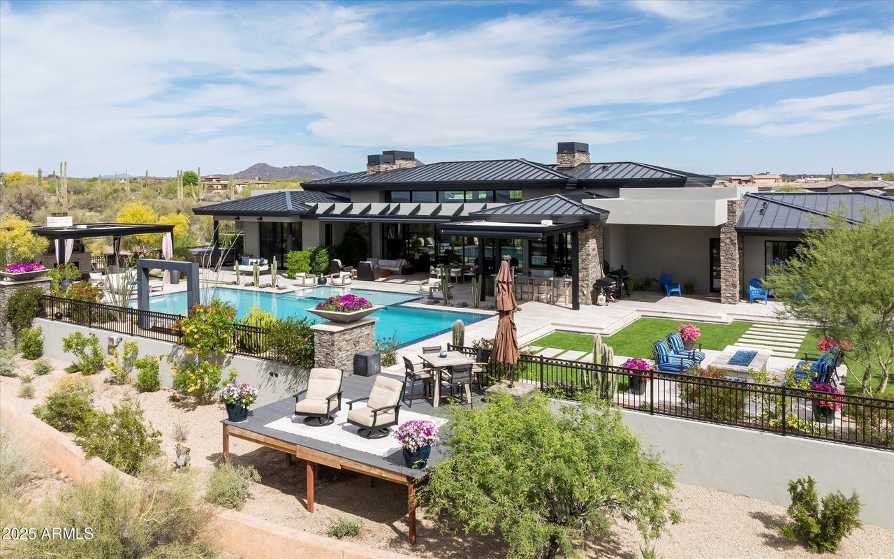 8328 E WHISPER ROCK TRL