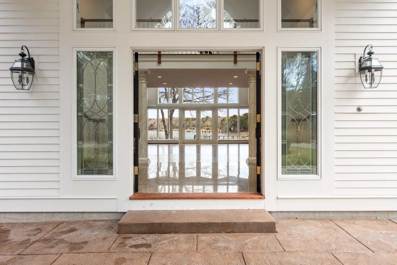 Breathtaking views over West Bay and Eel River