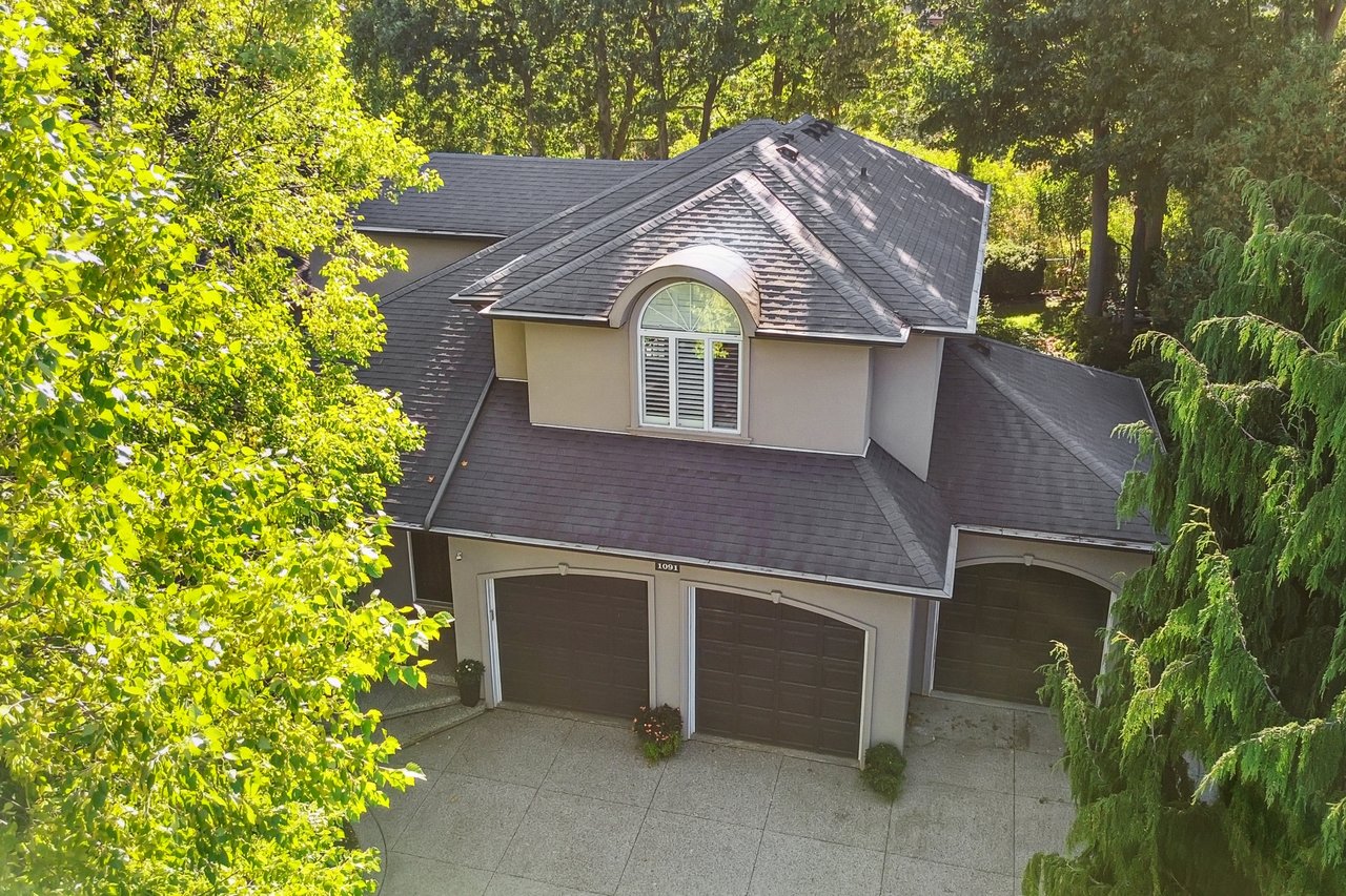 A Lifestyle Retreat in Prestigious Tyandaga Woods