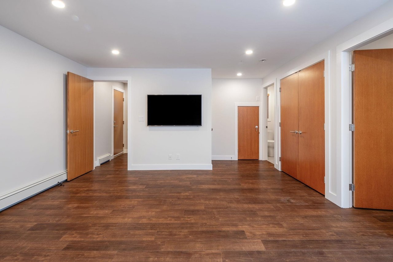 35 Hythe Ave
