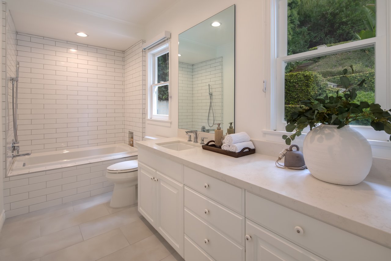 1134 San Ysidro Dr, Beverly Hills 