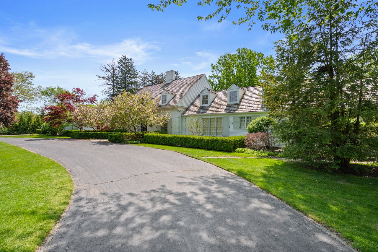 345 Woodridge Road