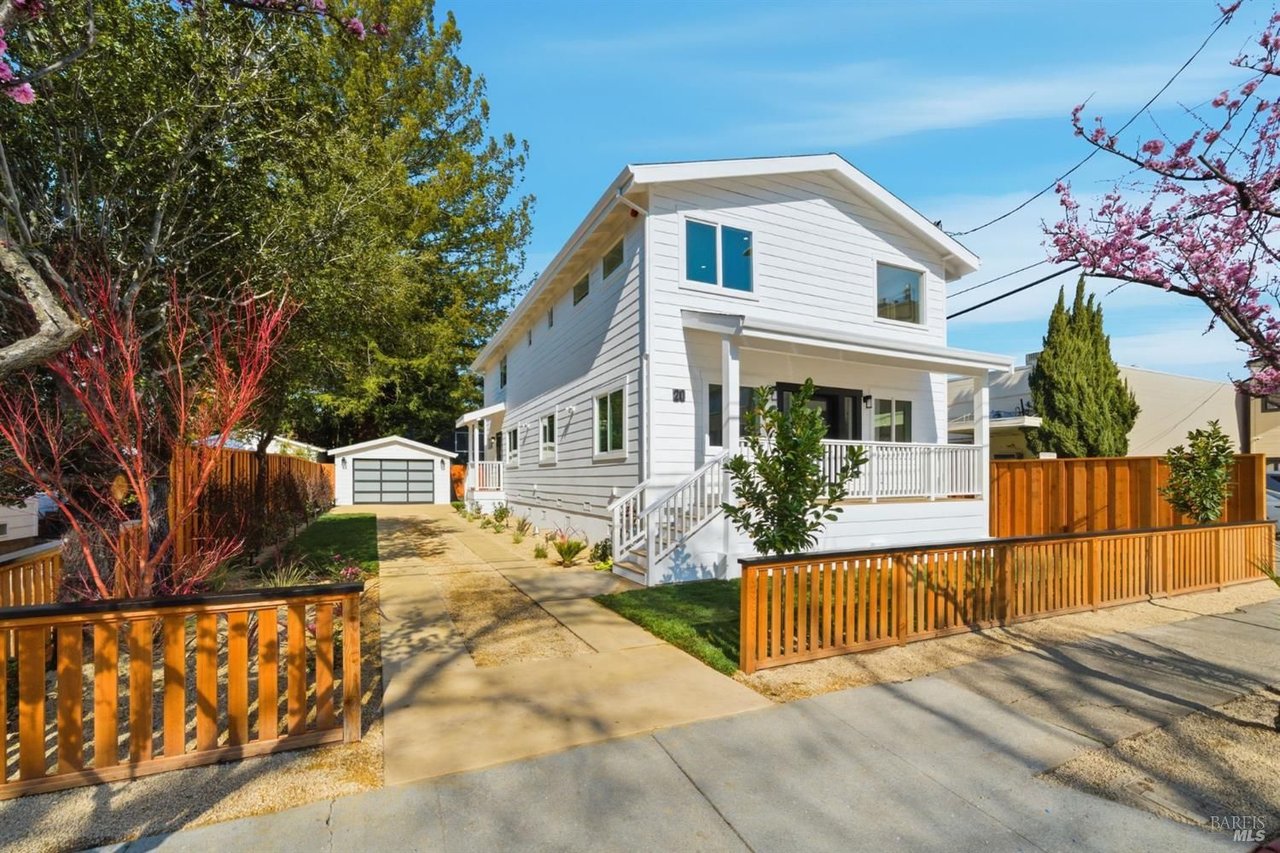 20 Woodland Ave