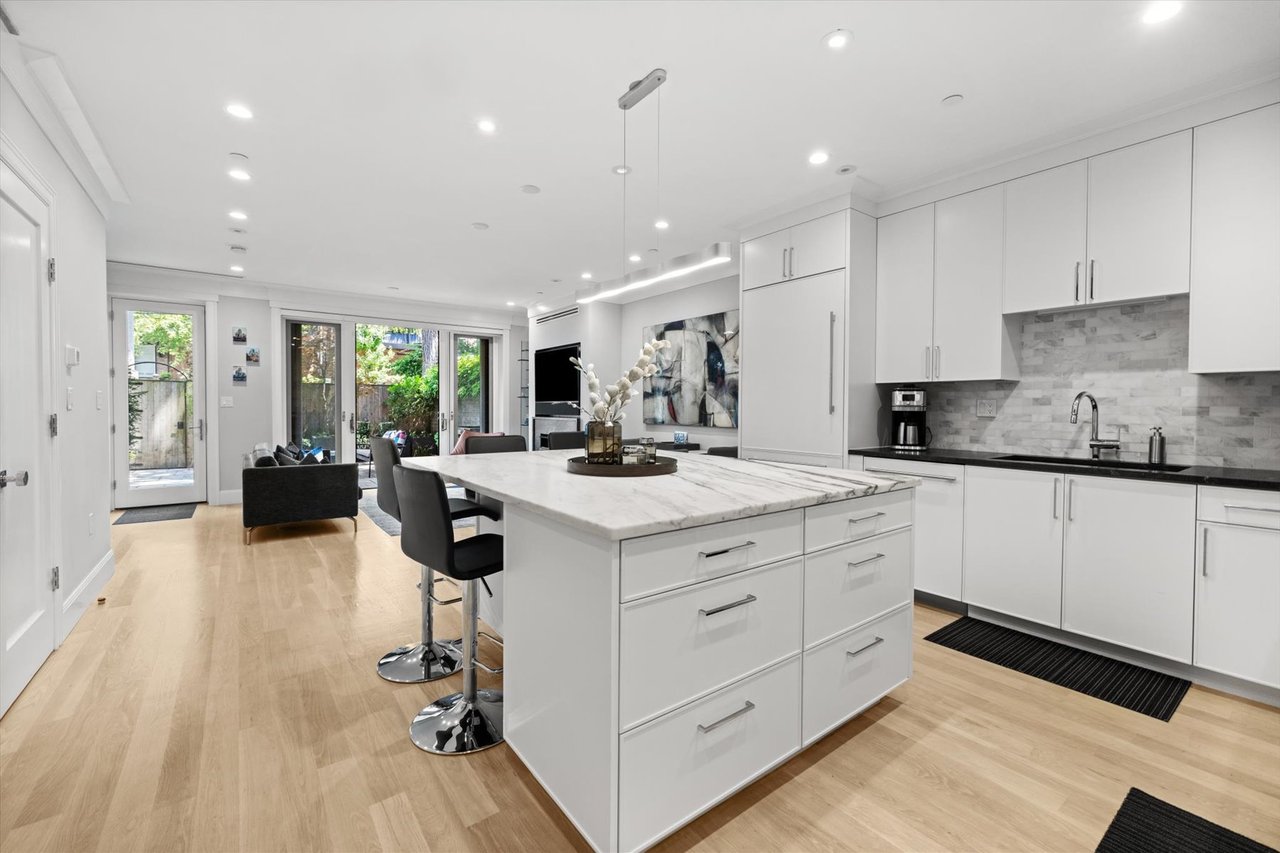 11 Claremont Park, Unit 1