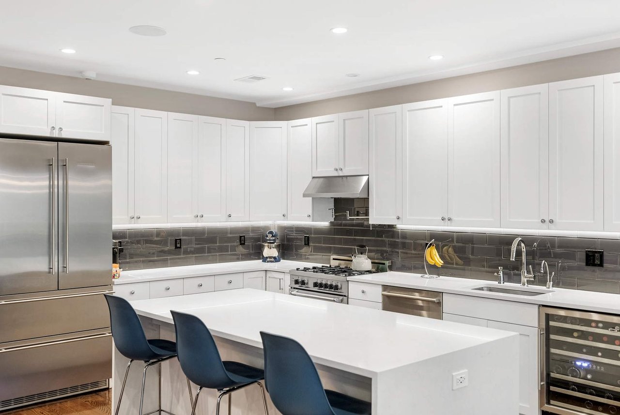 241 Carroll St #1 